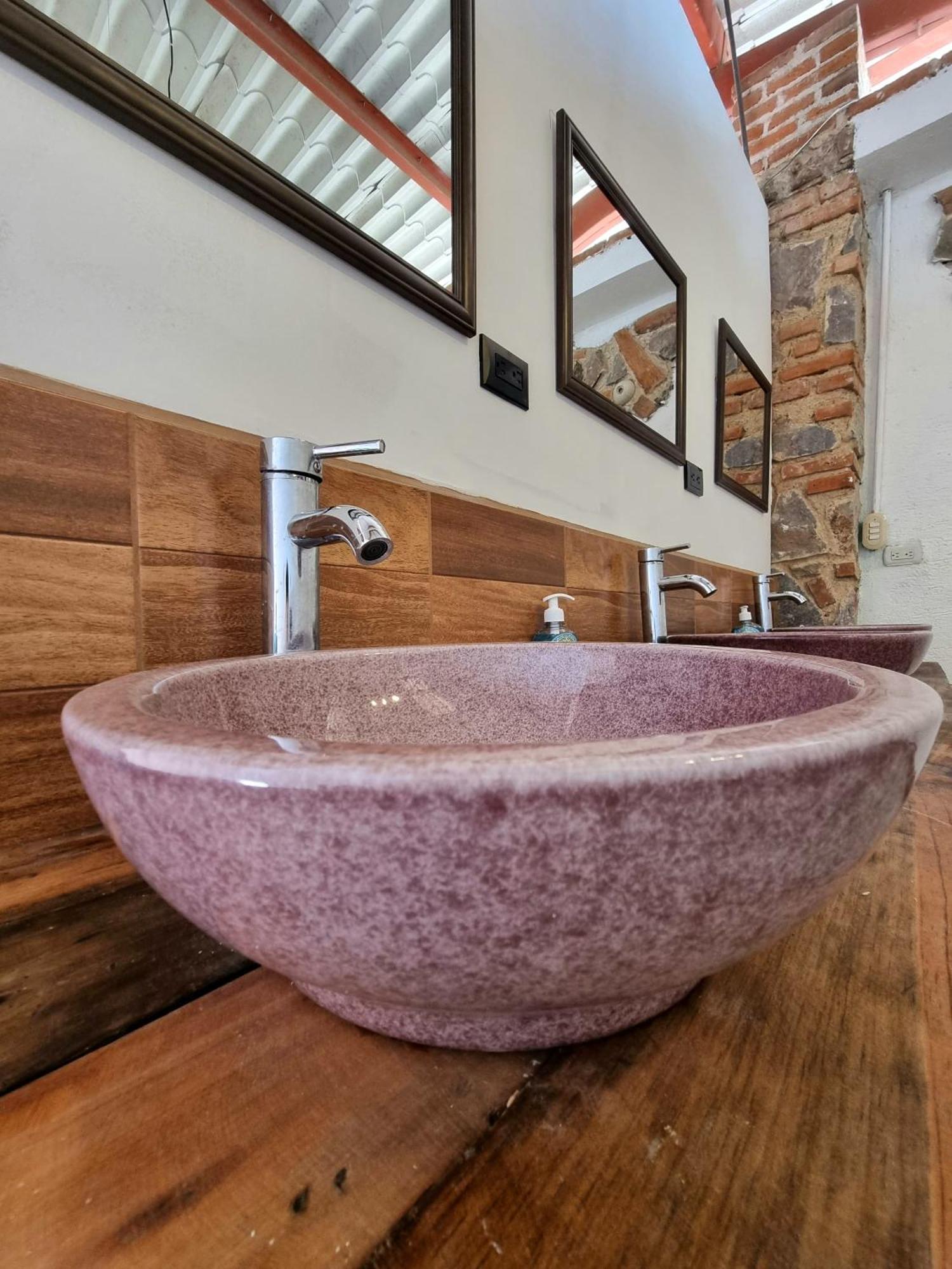 Central Hostel San Sebastian Antigua Kültér fotó